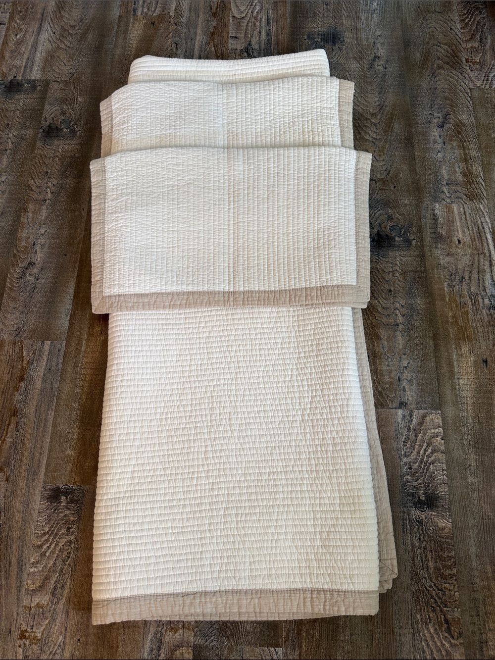 Tahari Home | Quilted Cotton Comforter & Pillow Shams- Full / Double Size